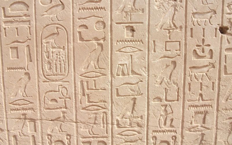 Lee más sobre el artículo Los jeroglíficos: Explicación para niños
